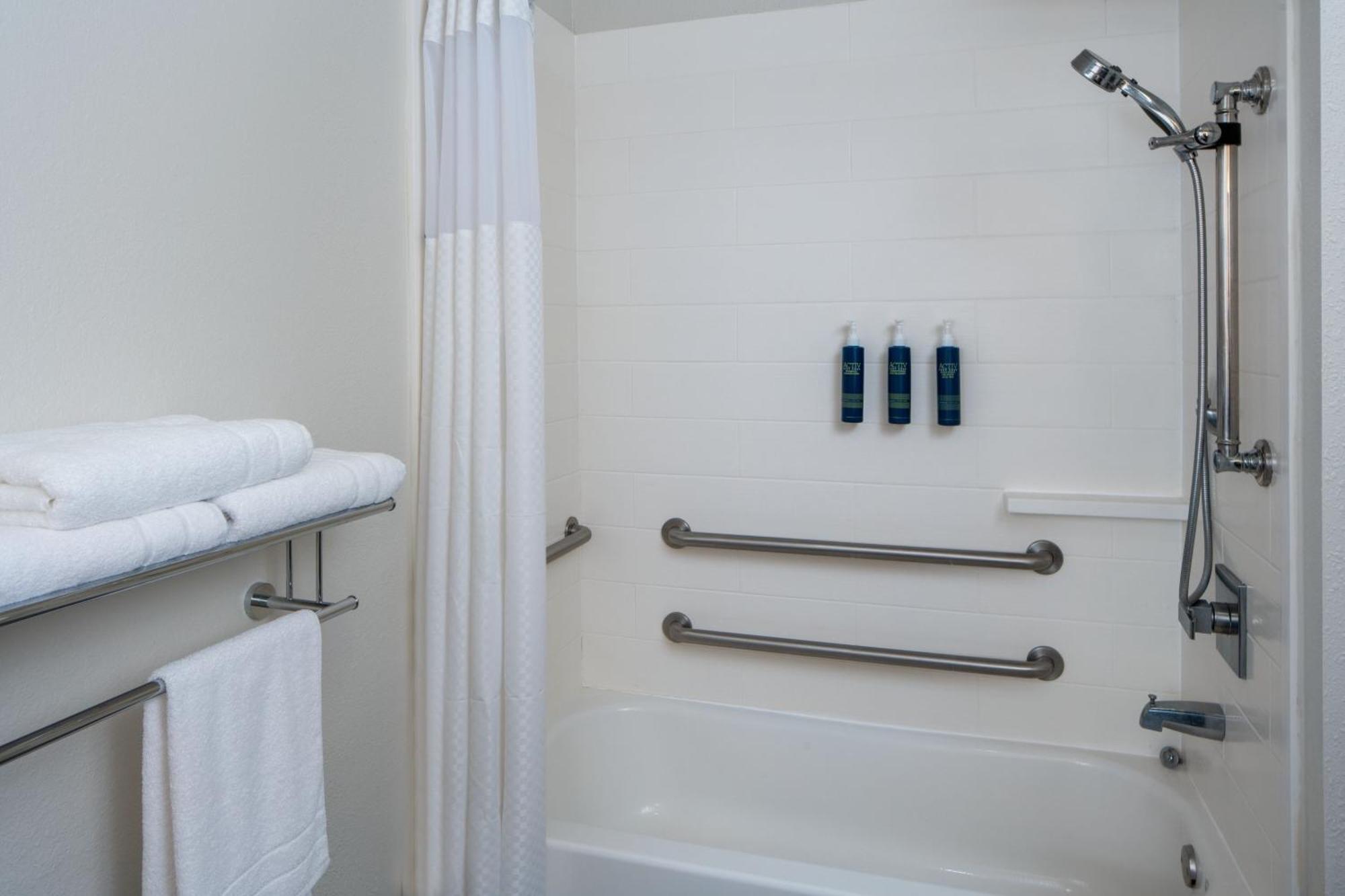Avalon Hotel&Suites Alexandria Extérieur photo